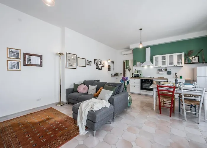 Dalla Bruna - Above The Roofs Of The Centre Apartament *